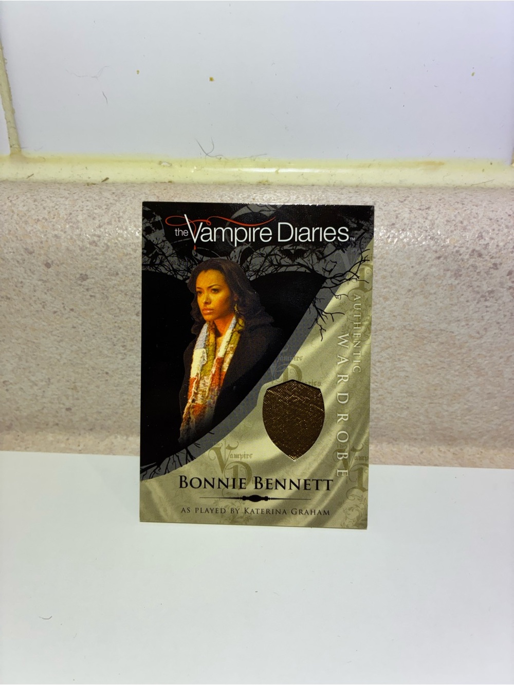 2011 Cryptozoic The Vampire Diaries Bonnie Bennett Authentic Wardrobe Card M6